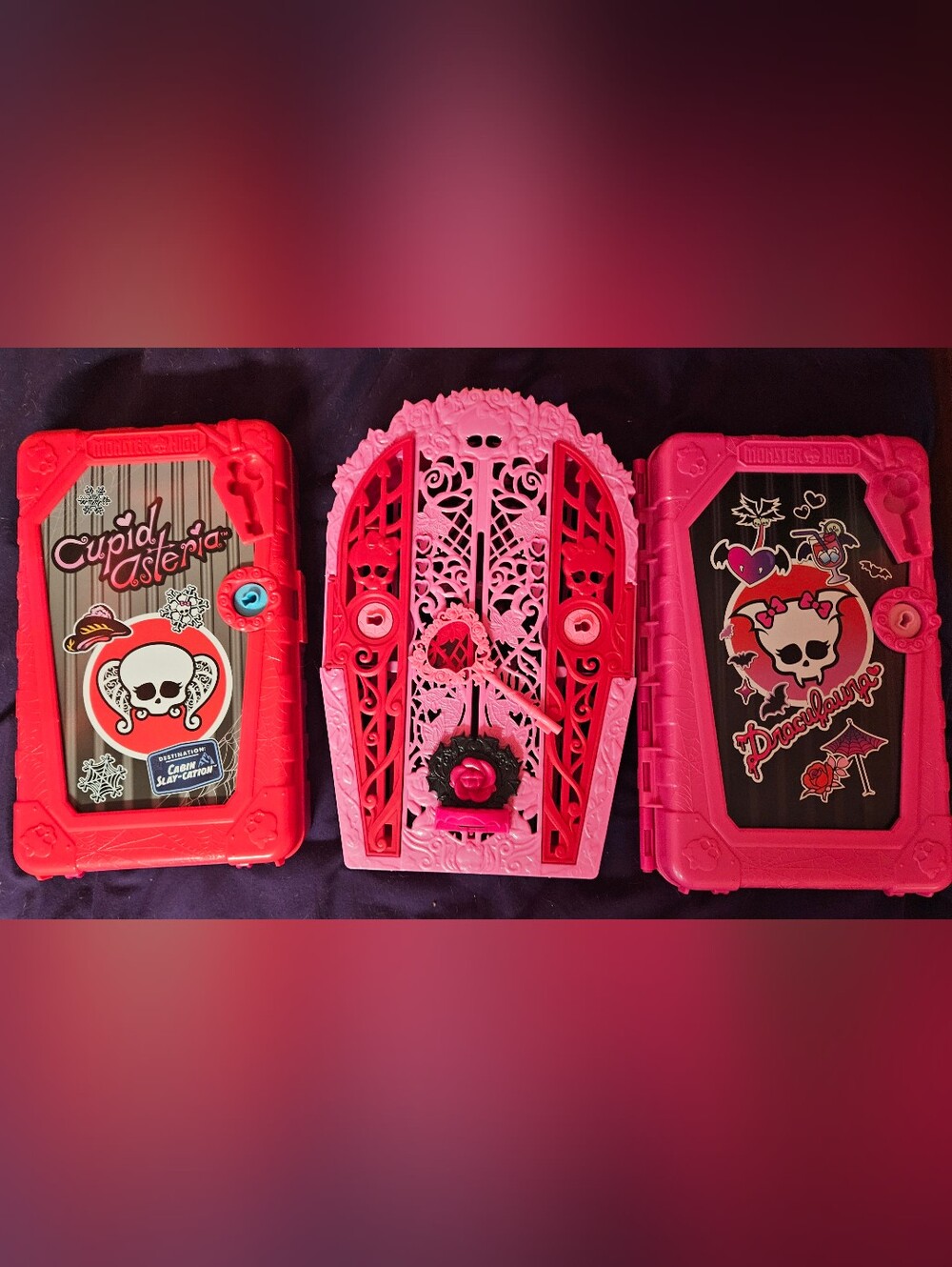 FREE W/ ANY PURCHASE (bundle): Monster High Skulltimate Secrets Boxes